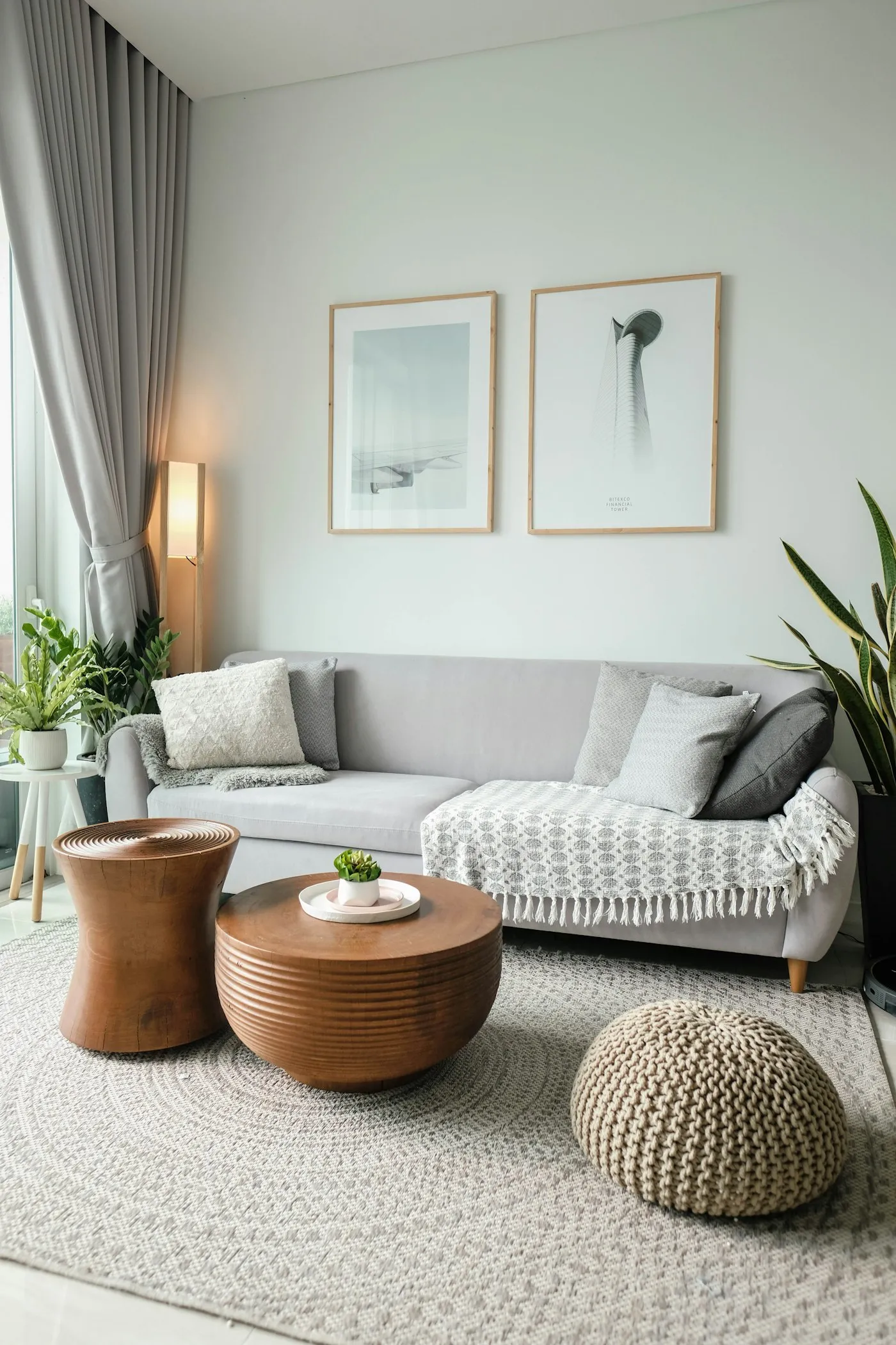 Freshly cleaned and tidy living room in a Chicago-area home